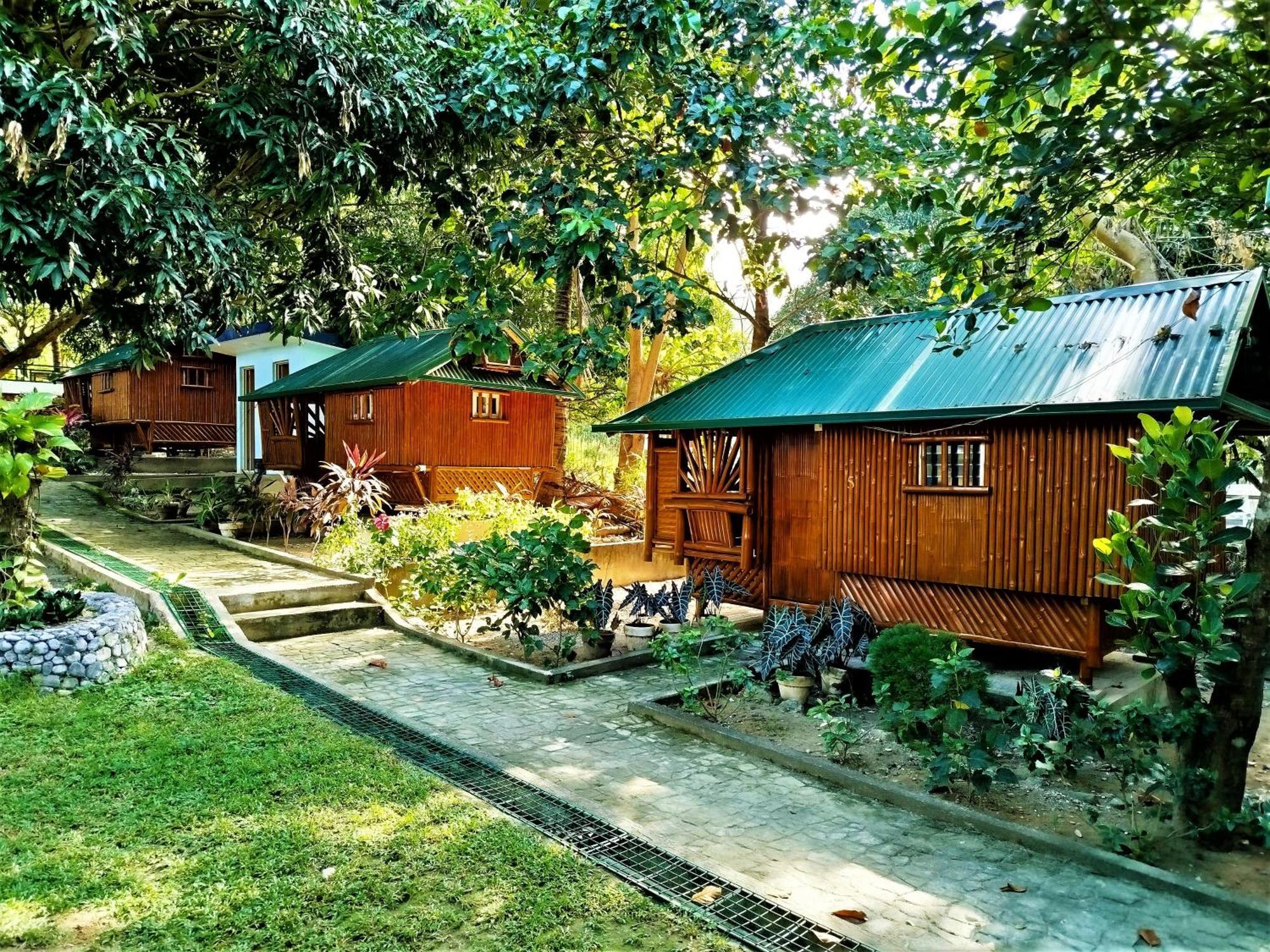 Rea'S Bamboo Resort Gabaldon Exterior foto