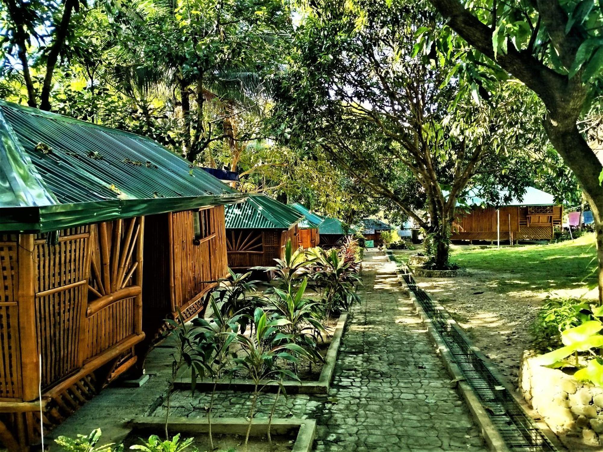Rea'S Bamboo Resort Gabaldon Exterior foto