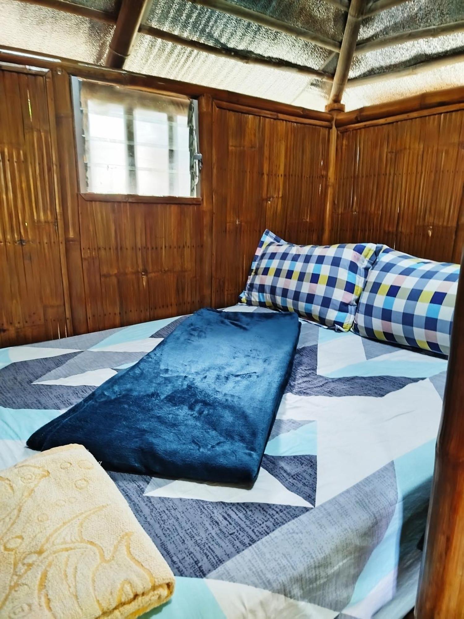 Rea'S Bamboo Resort Gabaldon Quarto foto