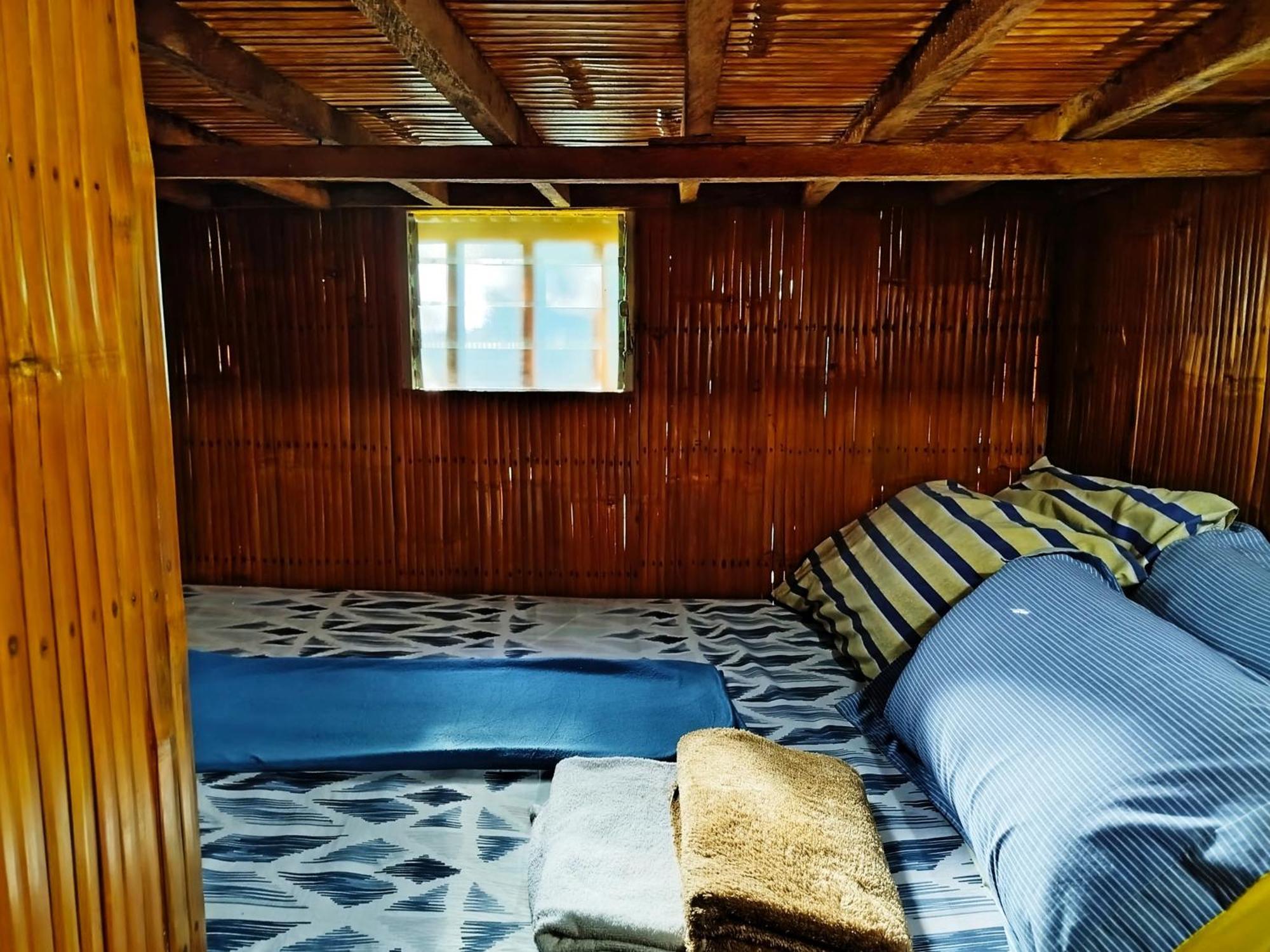 Rea'S Bamboo Resort Gabaldon Quarto foto