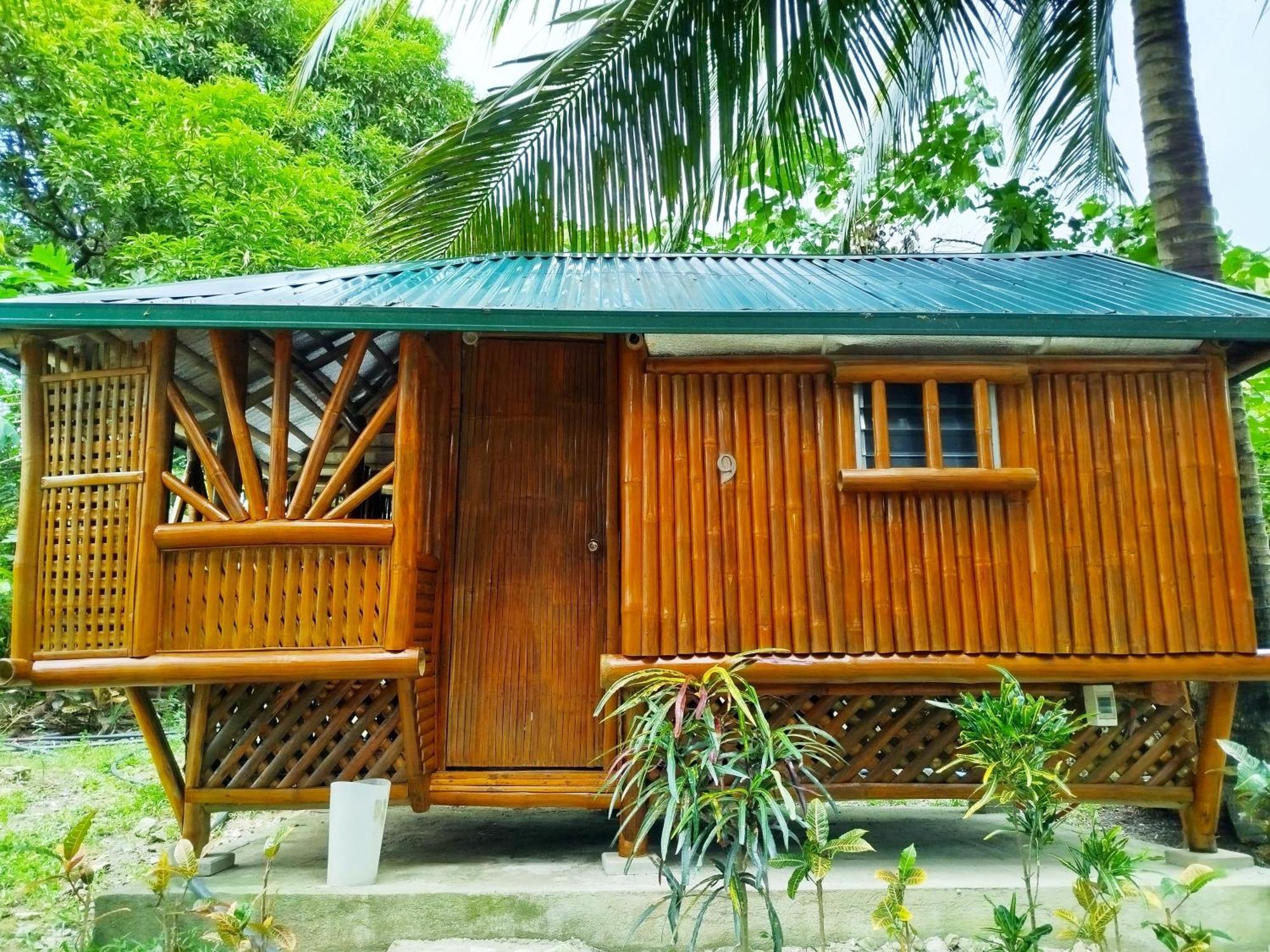 Rea'S Bamboo Resort Gabaldon Quarto foto