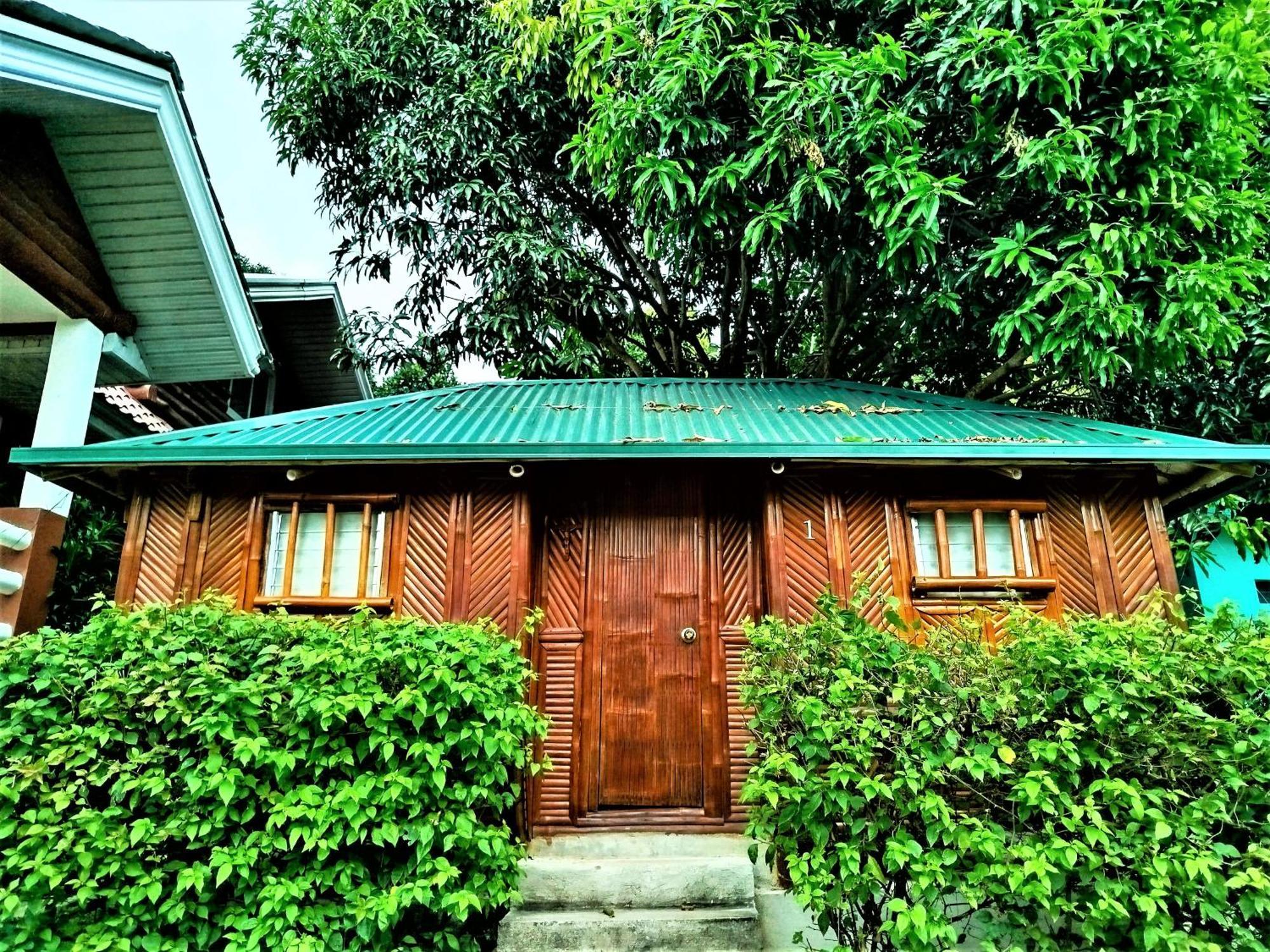 Rea'S Bamboo Resort Gabaldon Quarto foto