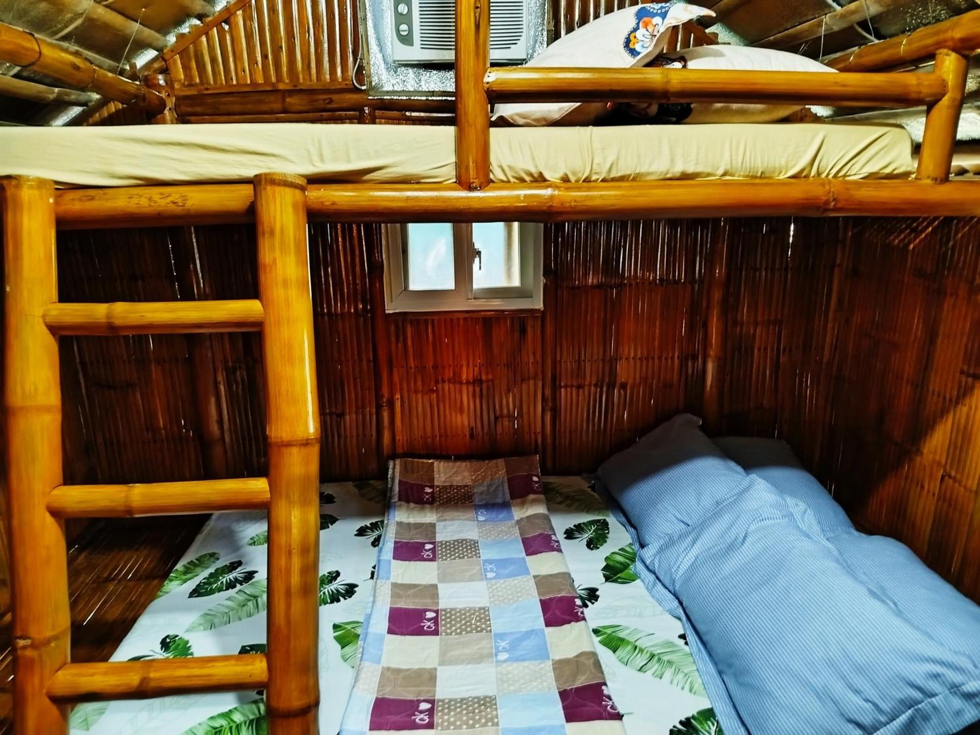 Rea'S Bamboo Resort Gabaldon Quarto foto