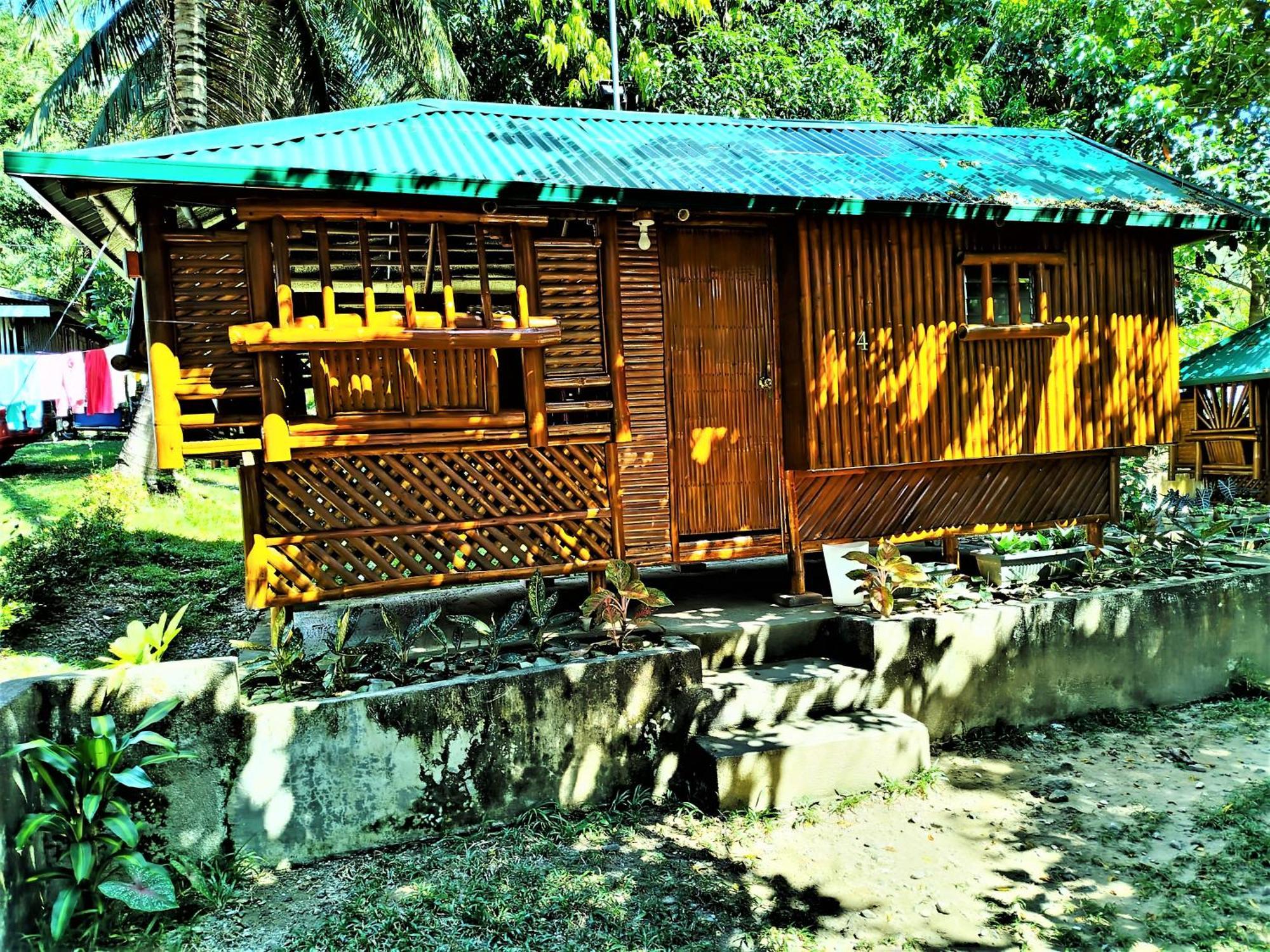 Rea'S Bamboo Resort Gabaldon Quarto foto