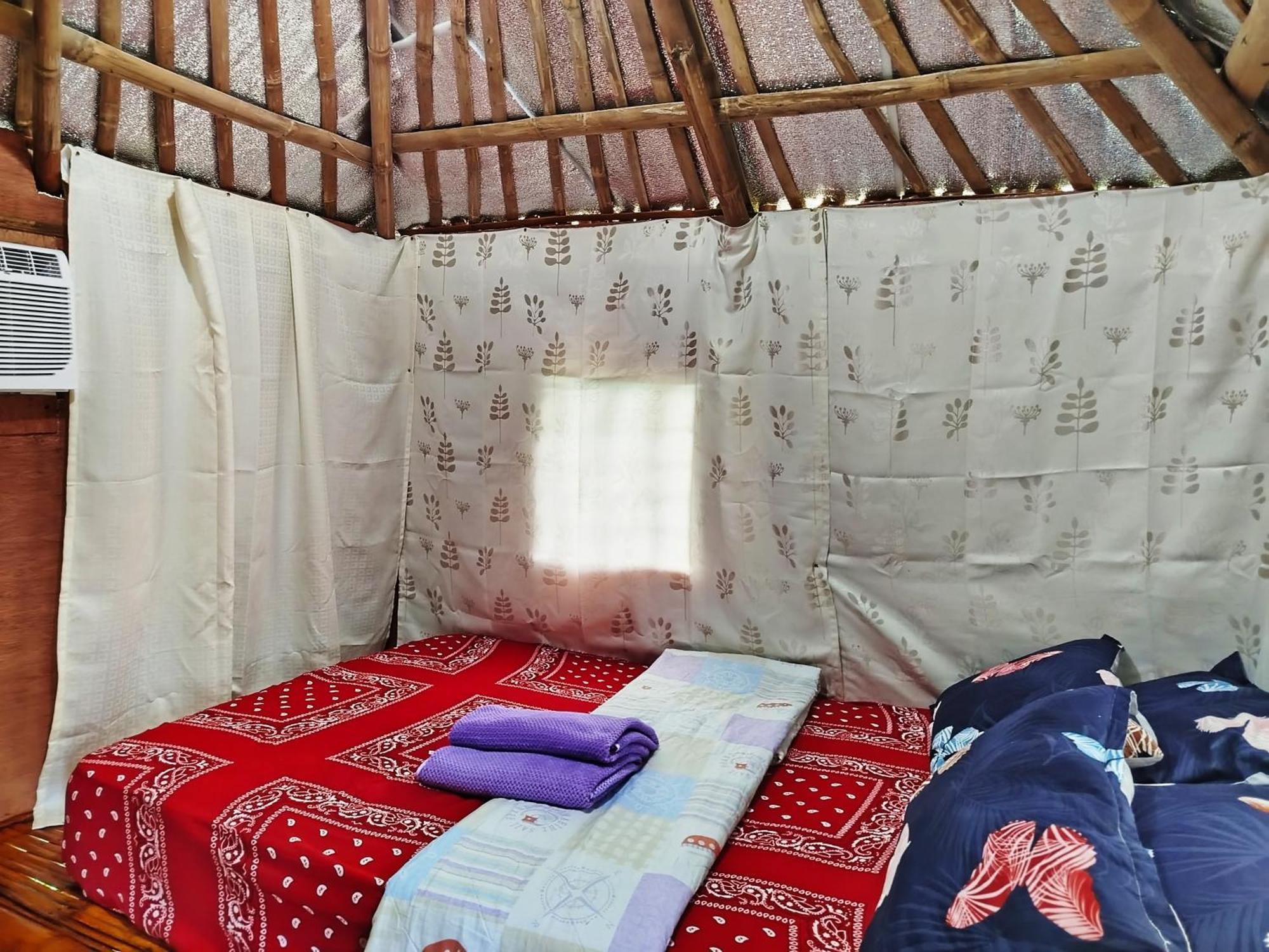 Rea'S Bamboo Resort Gabaldon Quarto foto