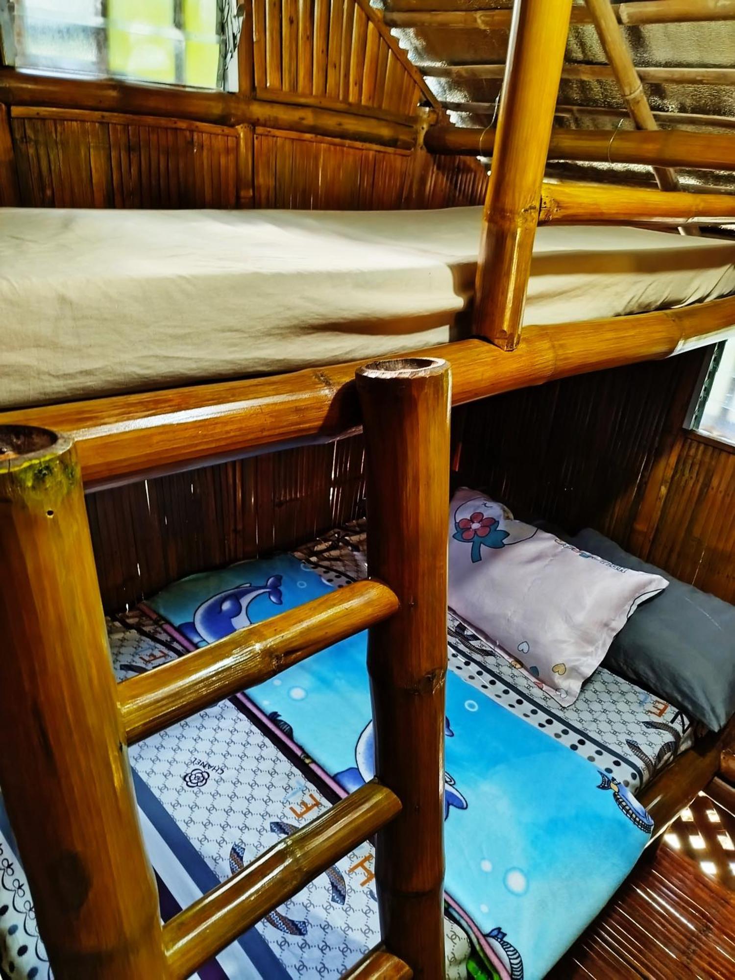 Rea'S Bamboo Resort Gabaldon Quarto foto